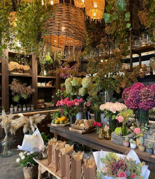 03bf6978611195ce72306759586bc8b7